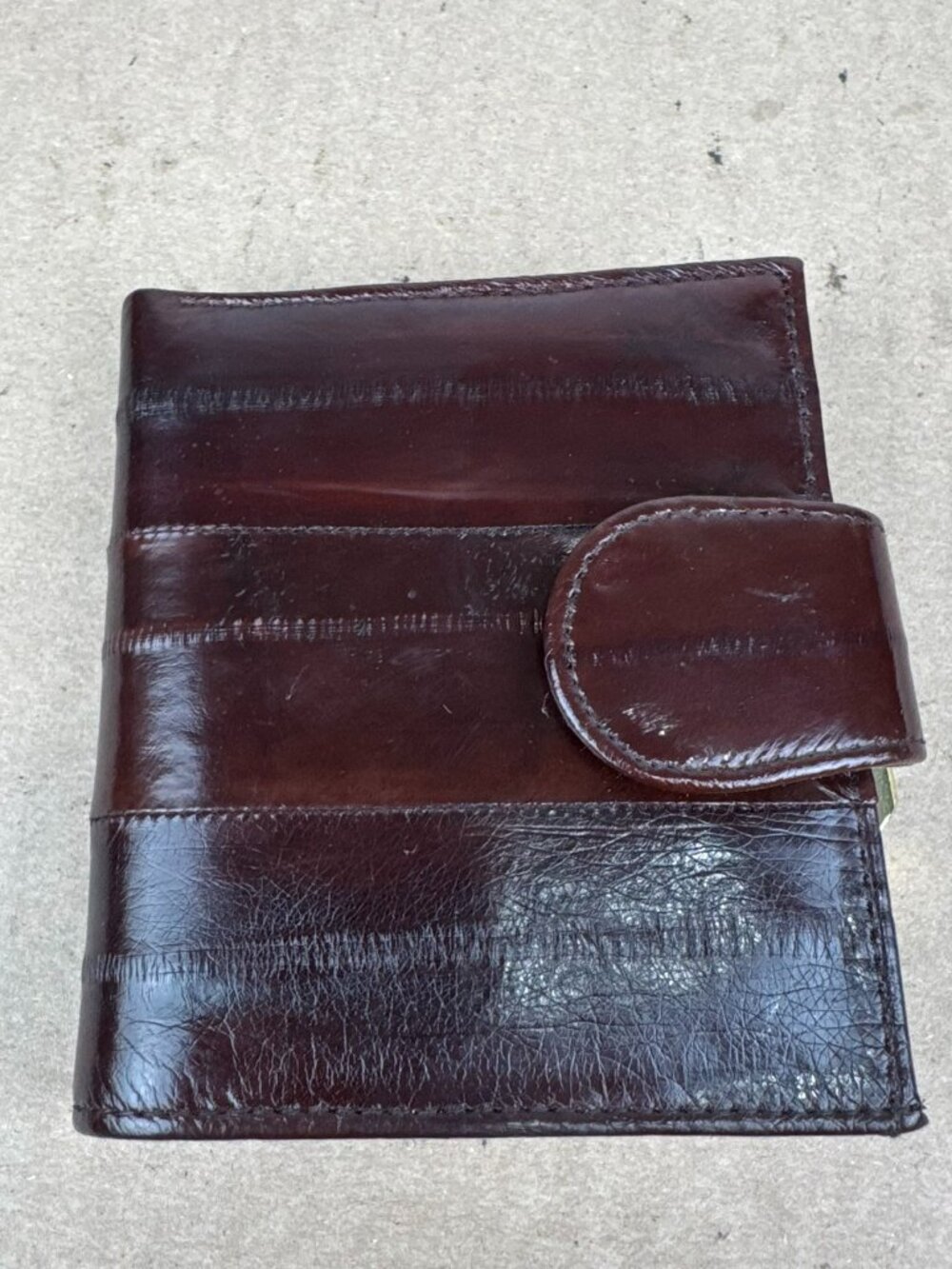 Genuine Eel Skin Leather Kiss-Lock Bifold Wallet Burgundy Womens